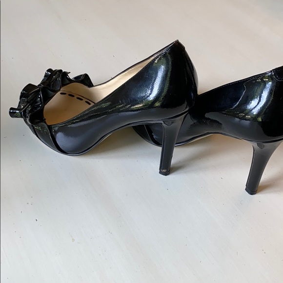 Enzo Angliolini 4” black dress heels - Picture 4 of 4